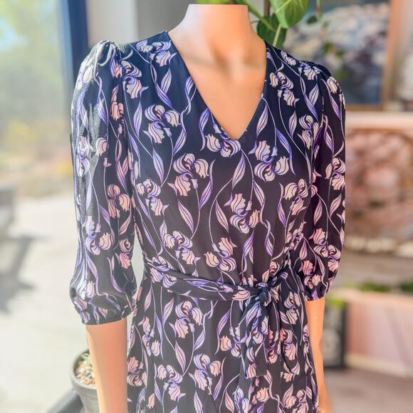 White House Black Market, Purple & Black Iris Floral Dress Tie Waist Women’s 00 - Picture 2 of 11